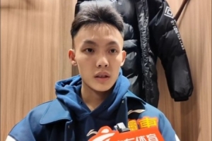 徐杰:本赛季自己有一些蜕变 想去承担更多的责任