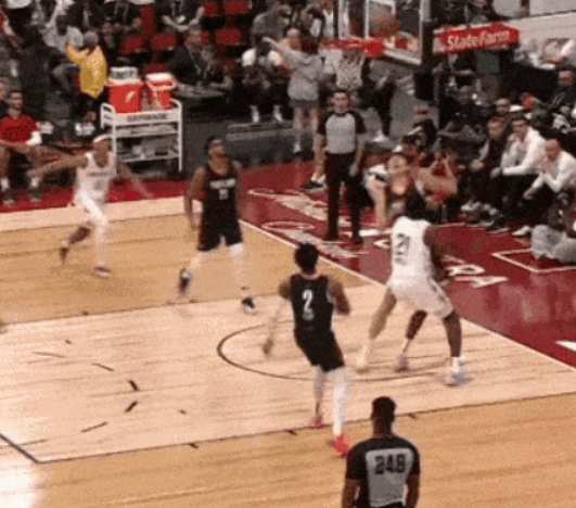 ag亚游-太爽了!杨瀚森嘲讽鹈鹕首轮秀!13投15分砸出夏联新高